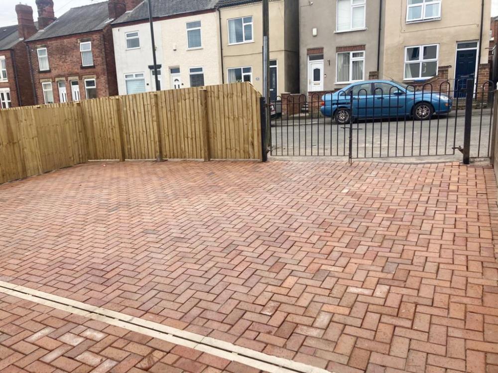 2 bed to rent 9