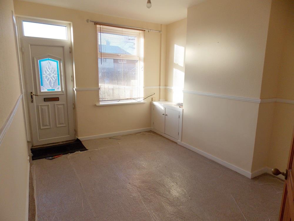 2 bed  to rent in Ilkeston 2