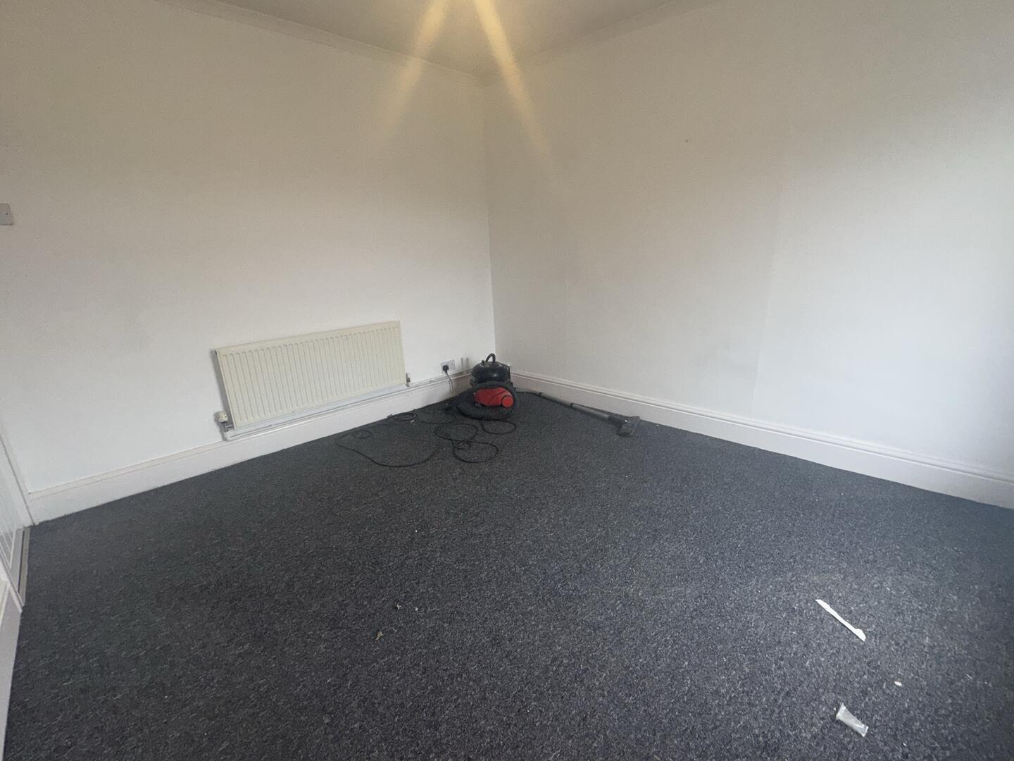 2 bed  to rent  - Property Image 4