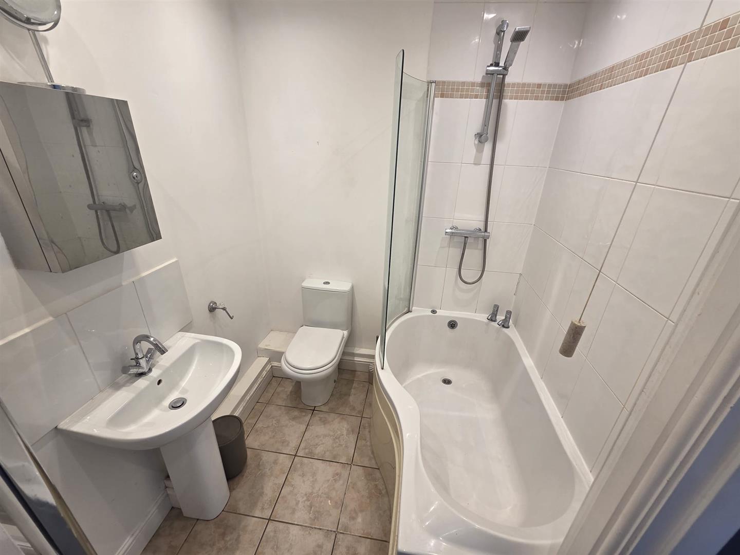 2 bed apartment to rent in Ilkeston 12