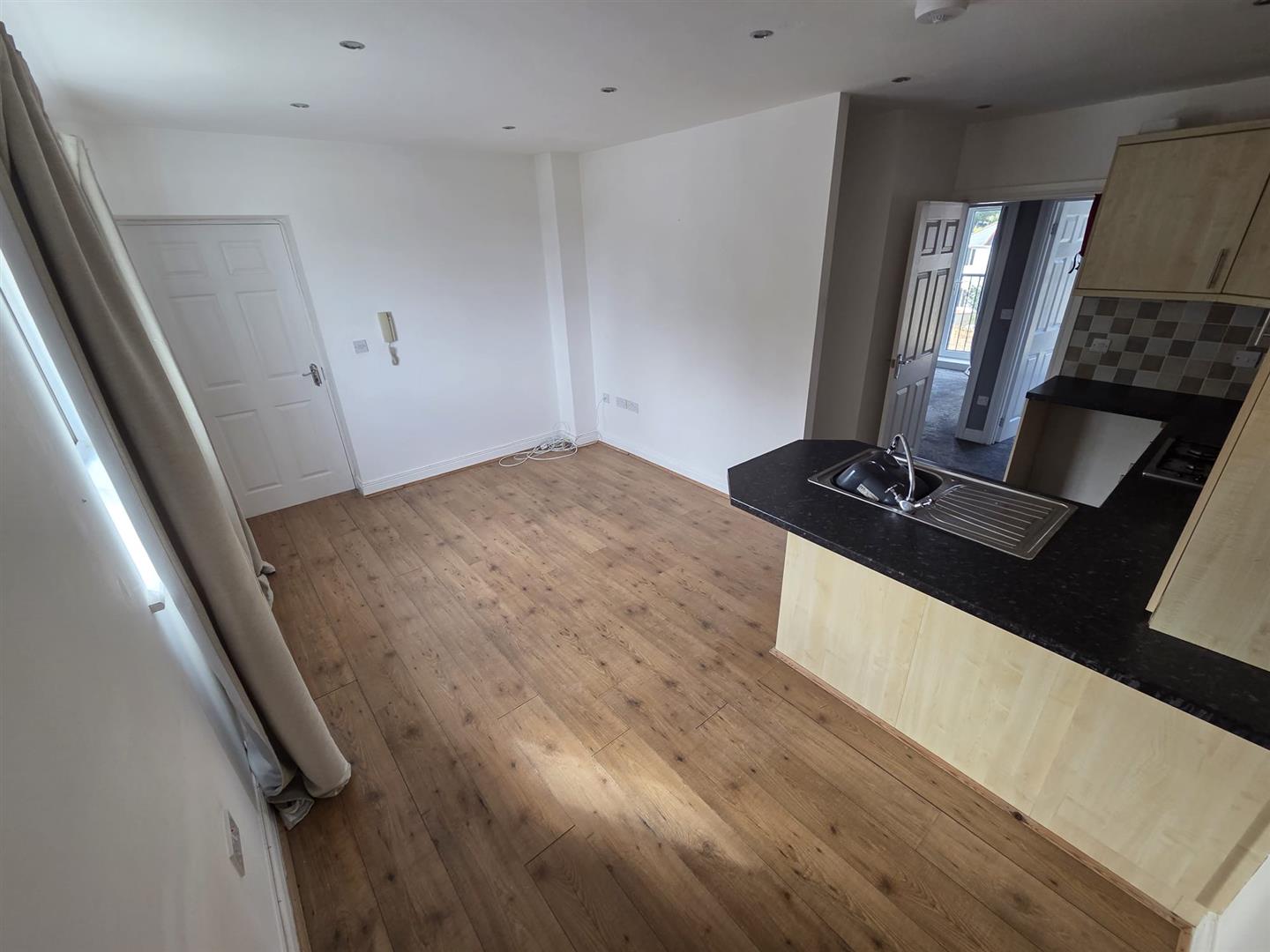 2 bed apartment to rent in Ilkeston 9
