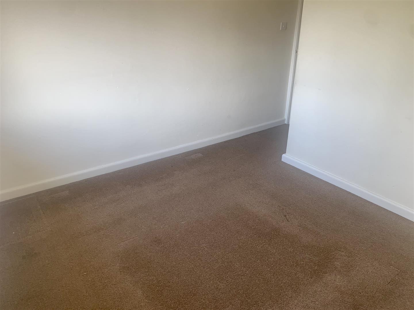 4 bed to rent 8