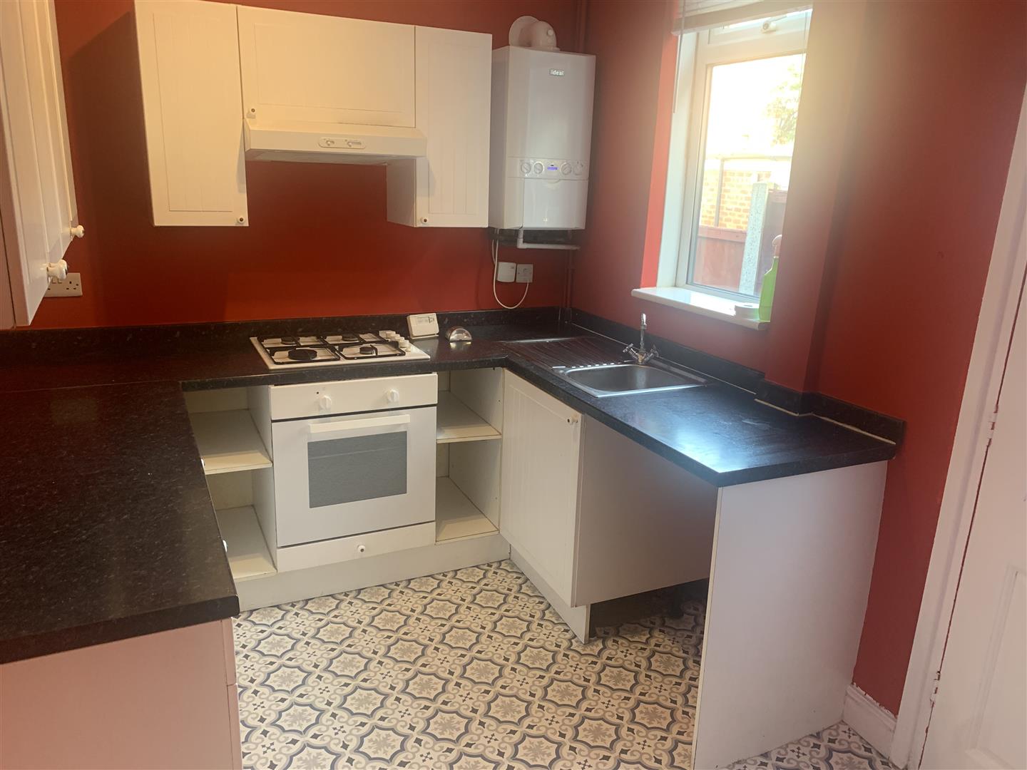 2 bed  to rent 3