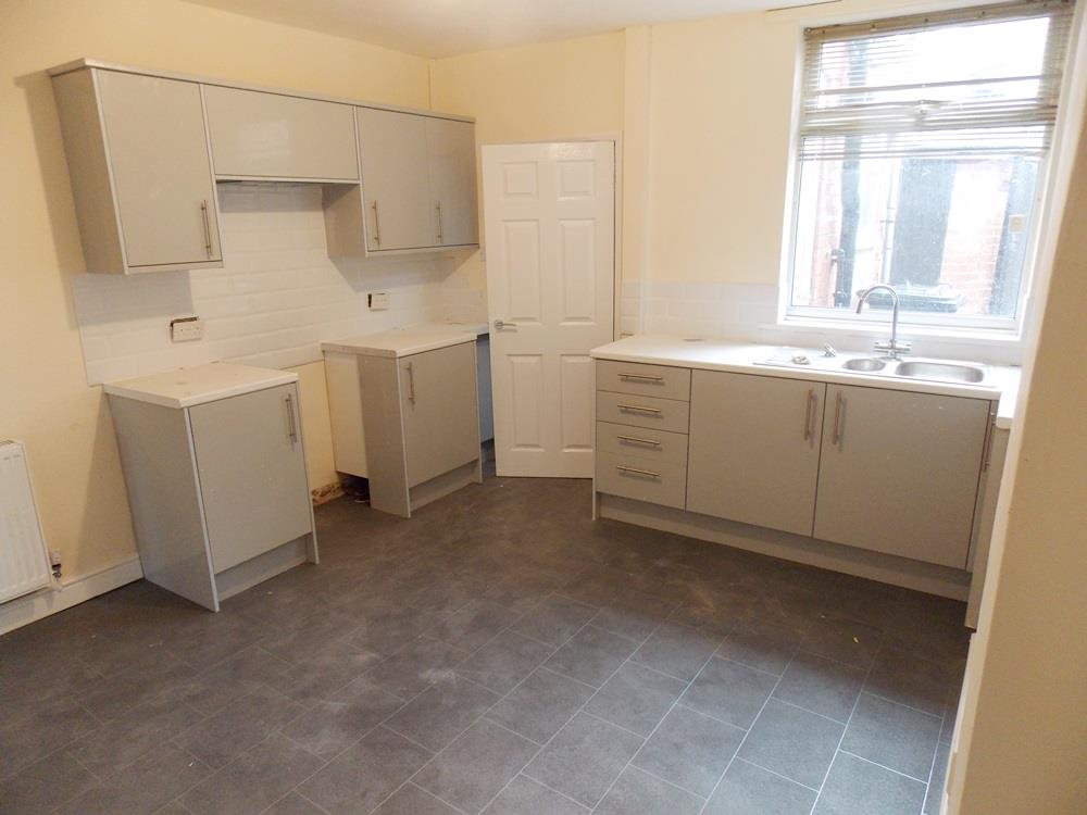 2 bed to rent in Ilkeston 3