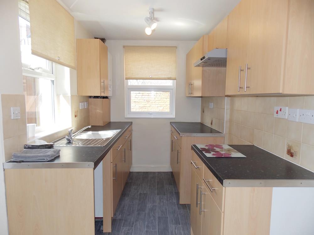 2 bed  to rent in Ilkeston 4