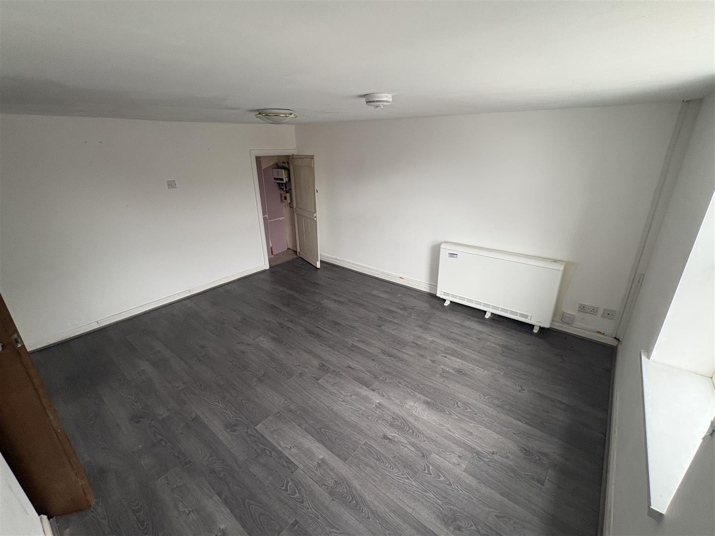 1 bed  to rent 3