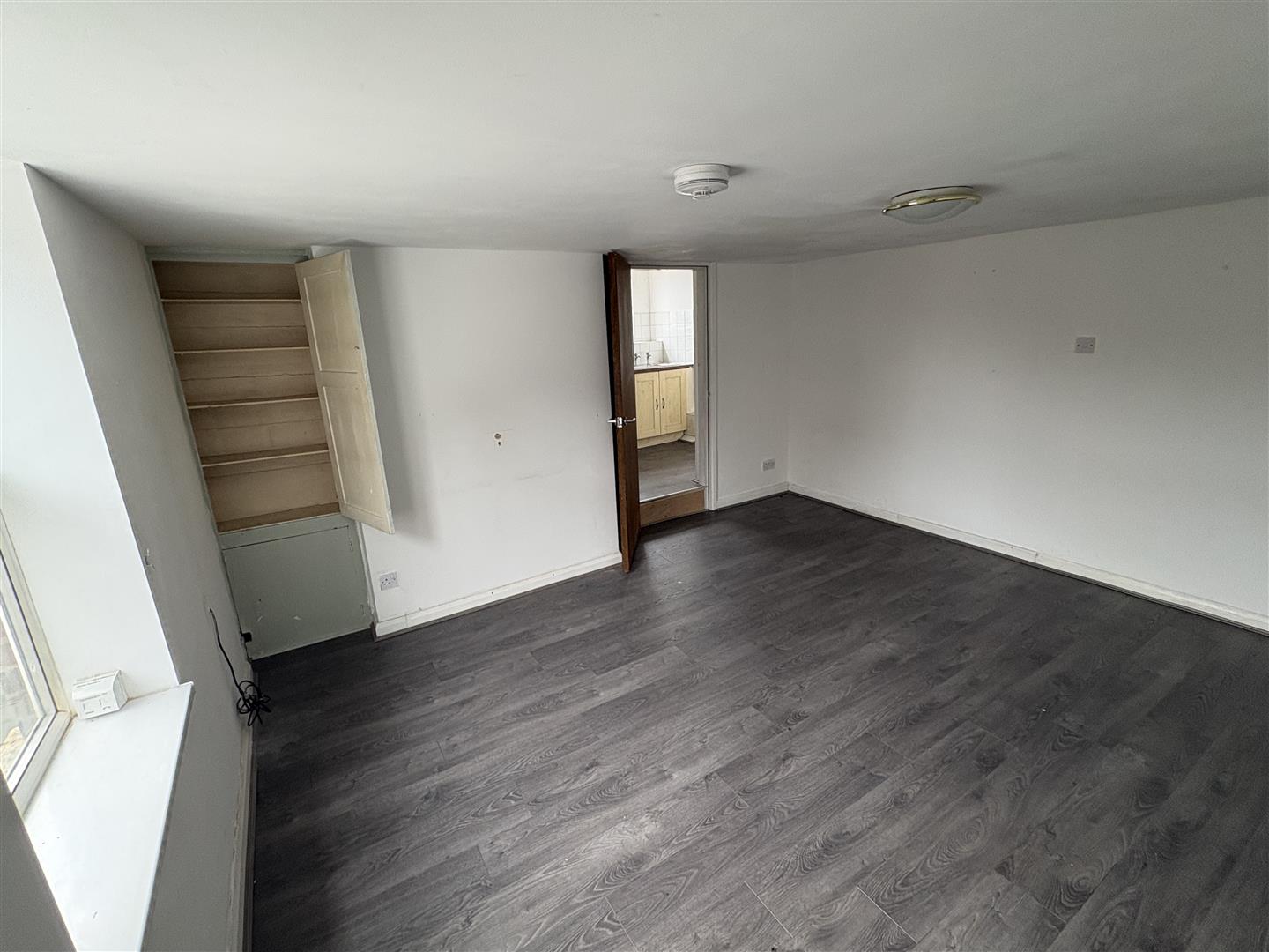 1 bed  to rent  - Property Image 4