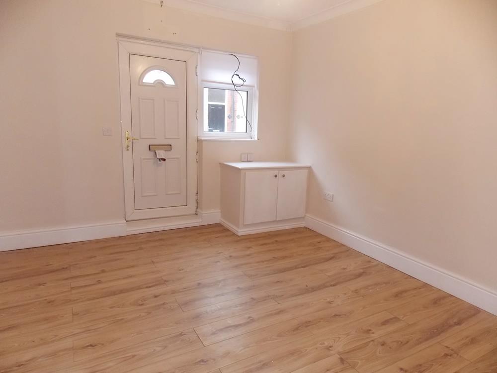 3 bed  to rent 2