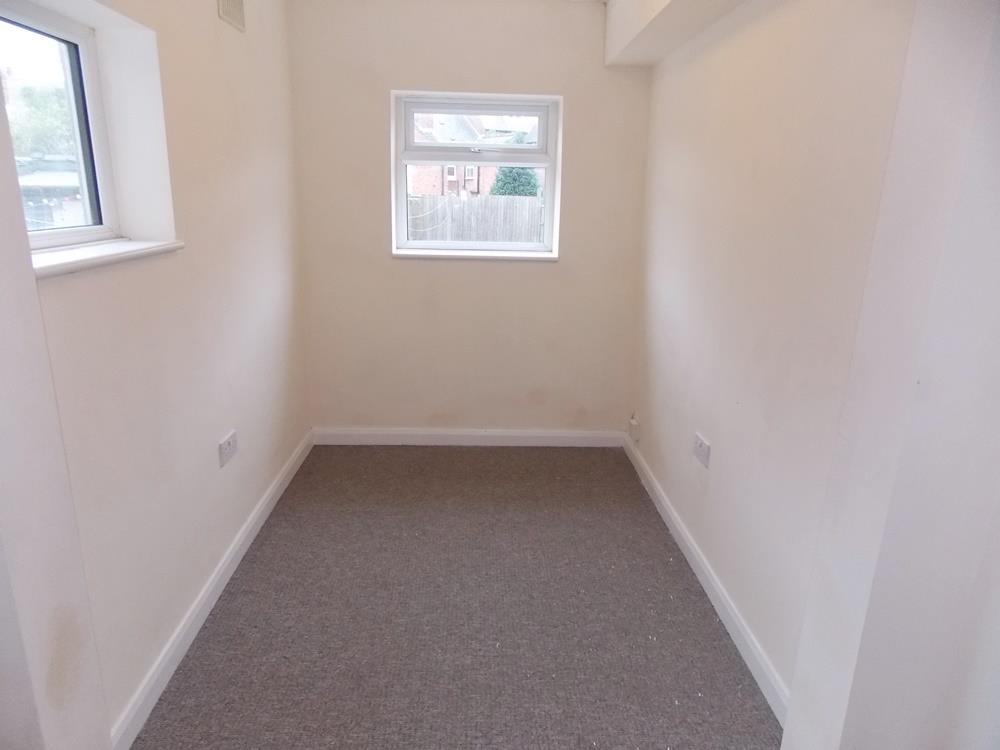 3 bed  to rent 4