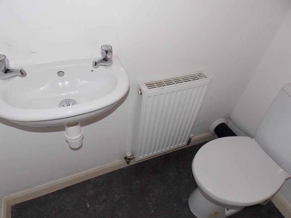 3 bed  to rent 9
