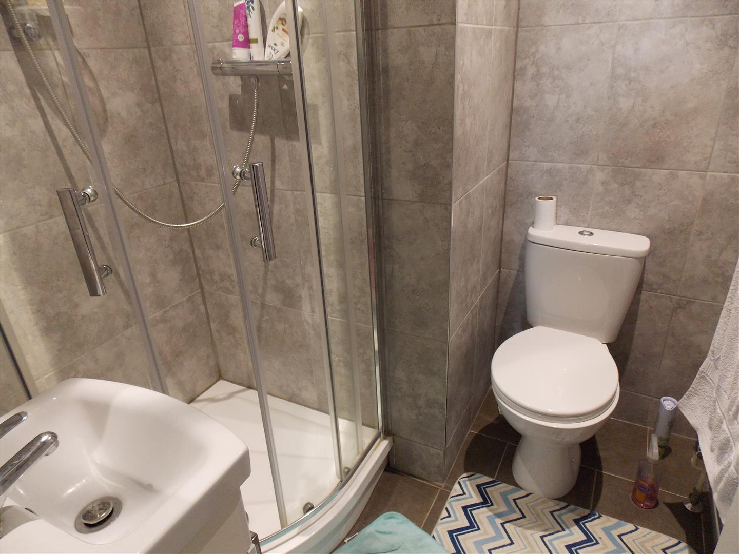 1 bed  to rent 3