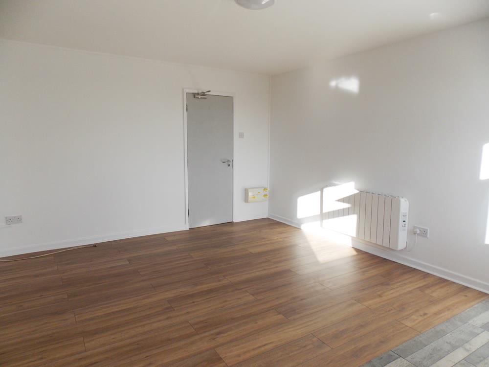 1 bed flat to rent in Codnor 3