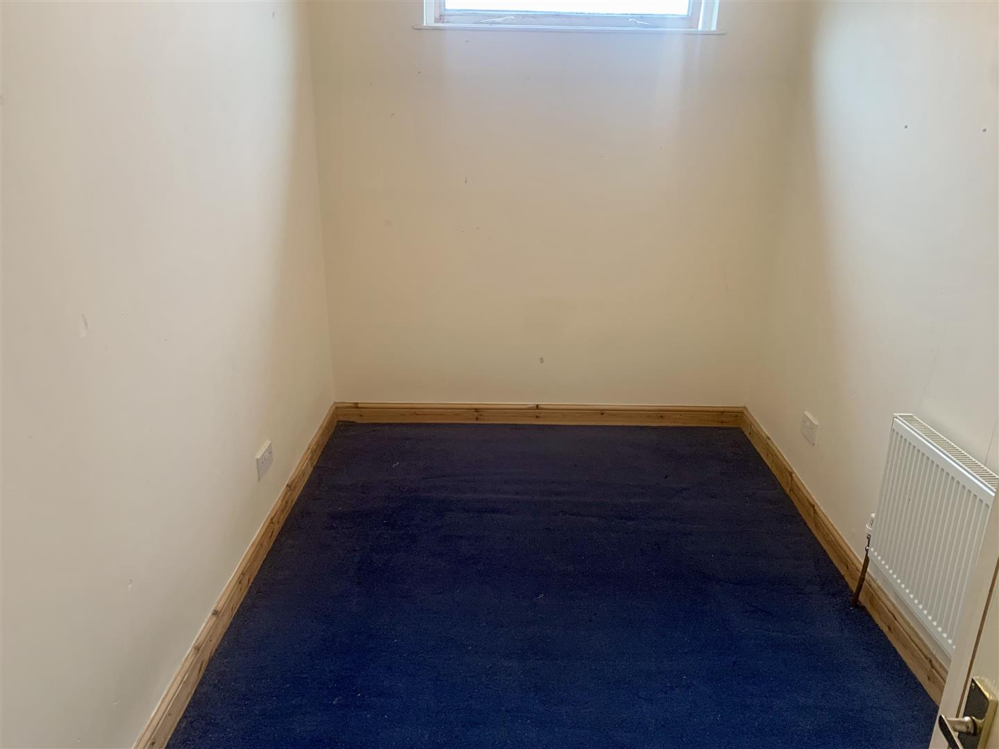 2 bed flat to rent in Ilkeston 8