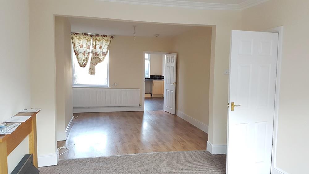 3 bed to rent in Ilkeston 4