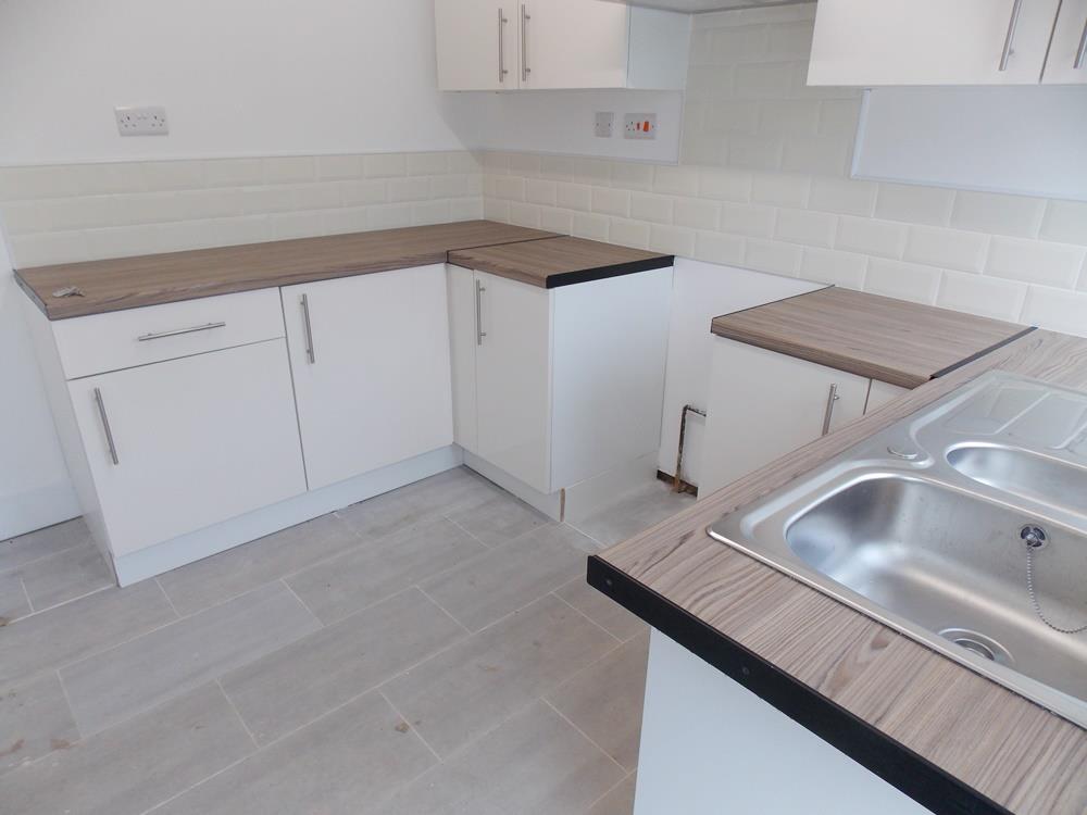 3 bed  to rent in Eastwood  - Property Image 5