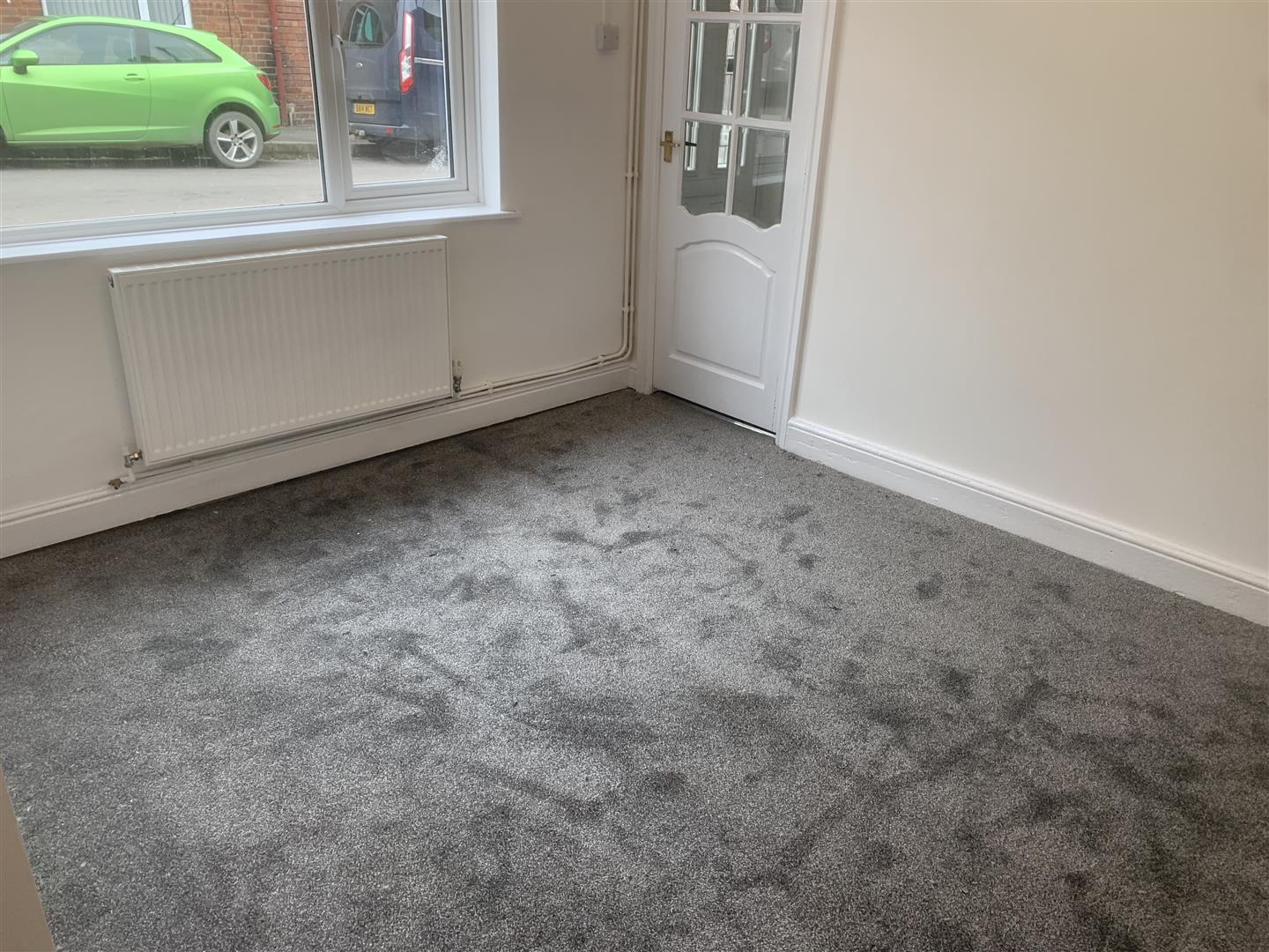 2 bed to rent in Bolsover 3