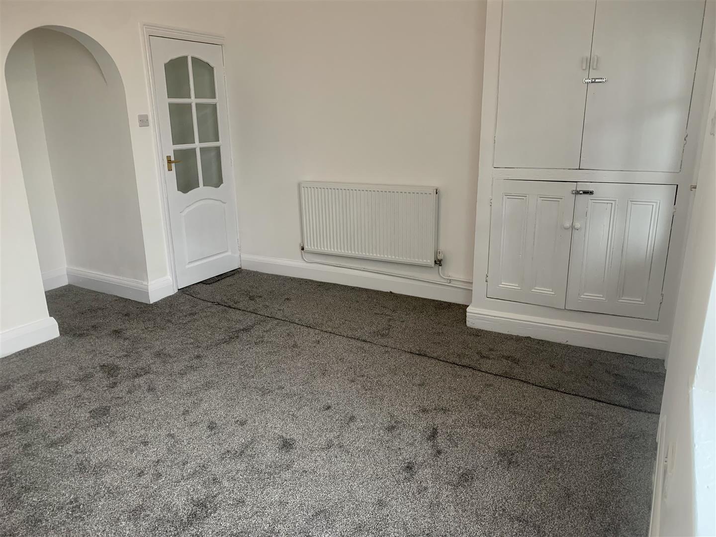 2 bed to rent in Bolsover 5