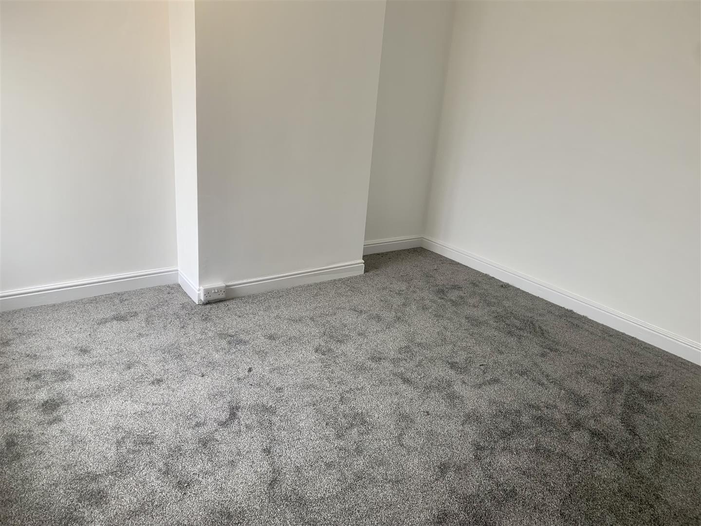2 bed to rent in Bolsover 7