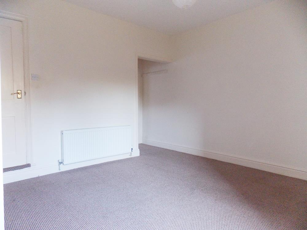2 bed  to rent in Ilkeston 3