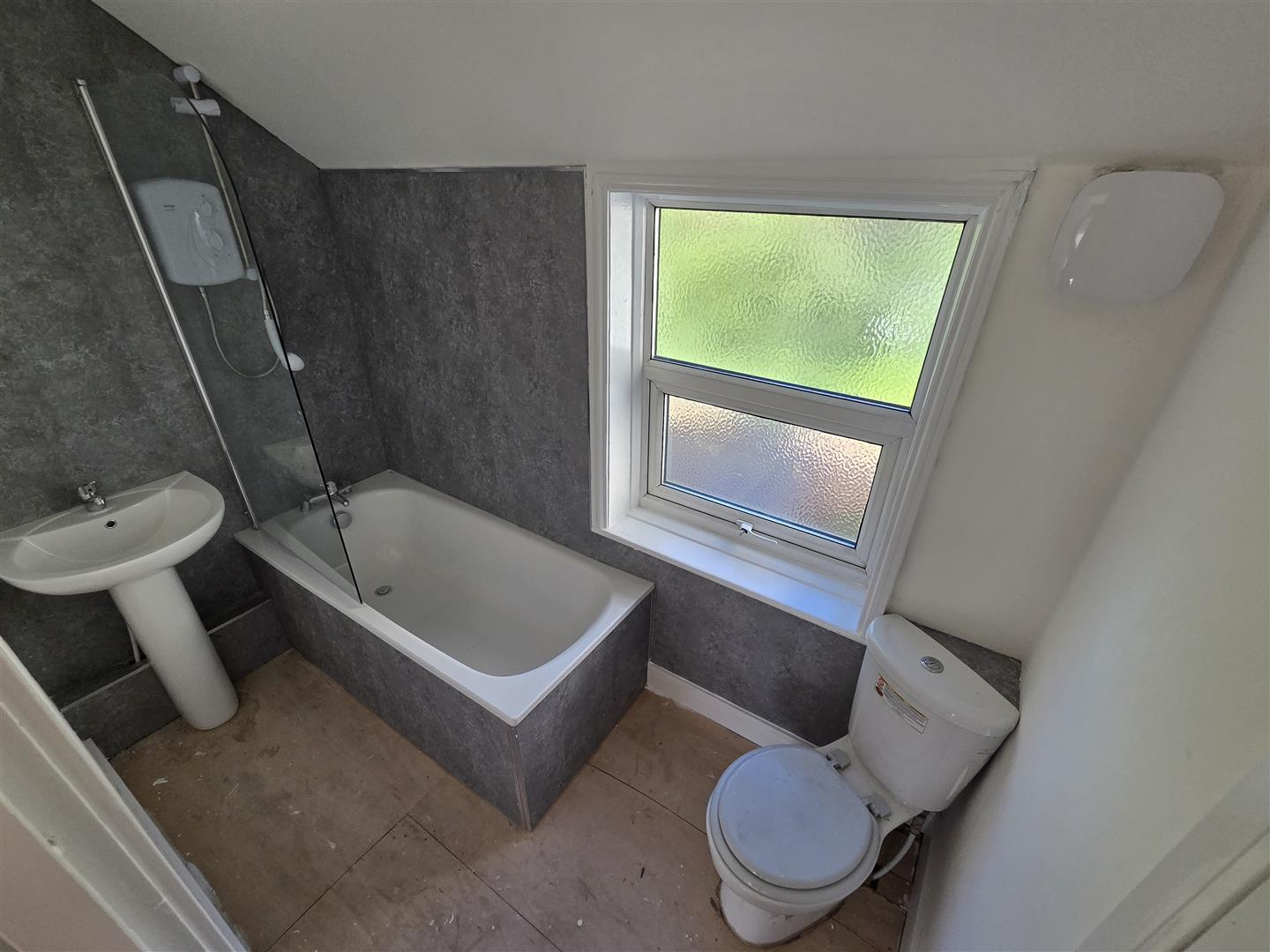 1 bed  to rent 12