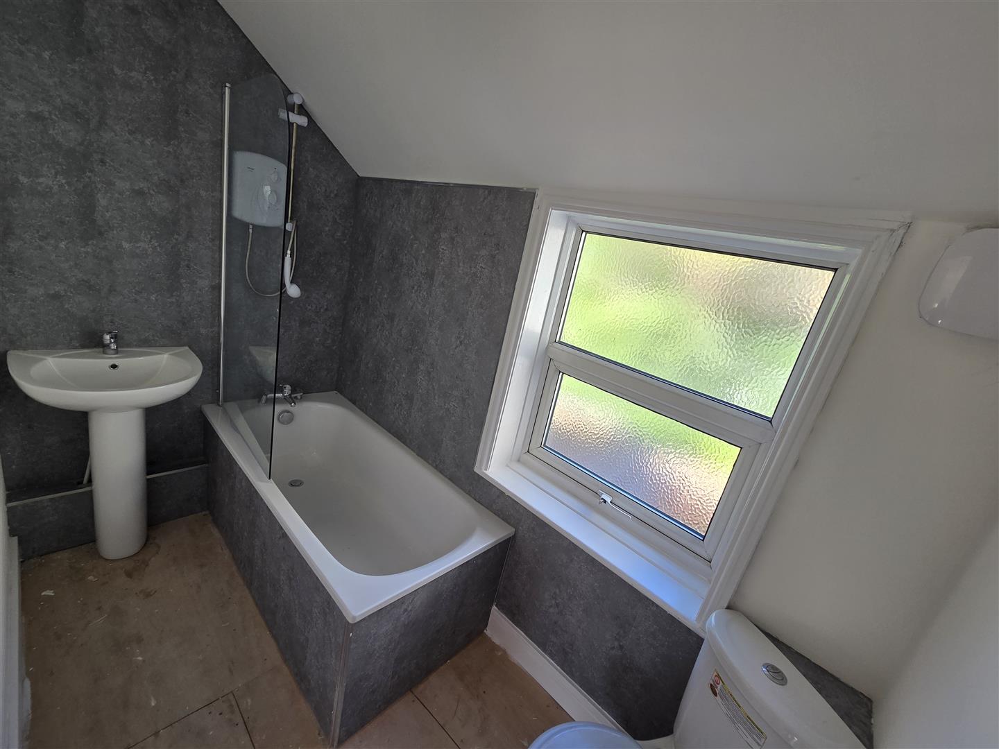 1 bed  to rent 13