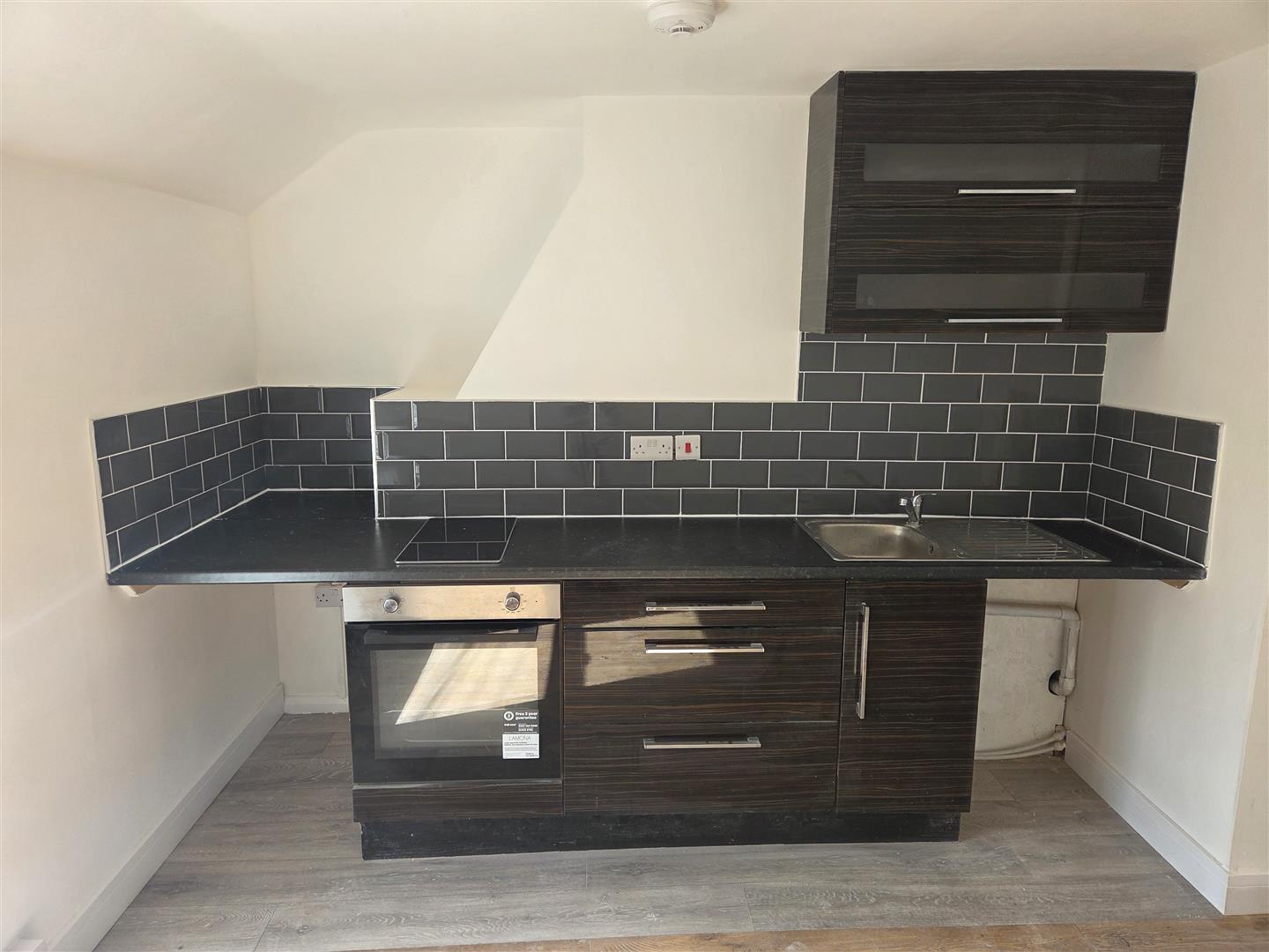 1 bed  to rent  - Property Image 3