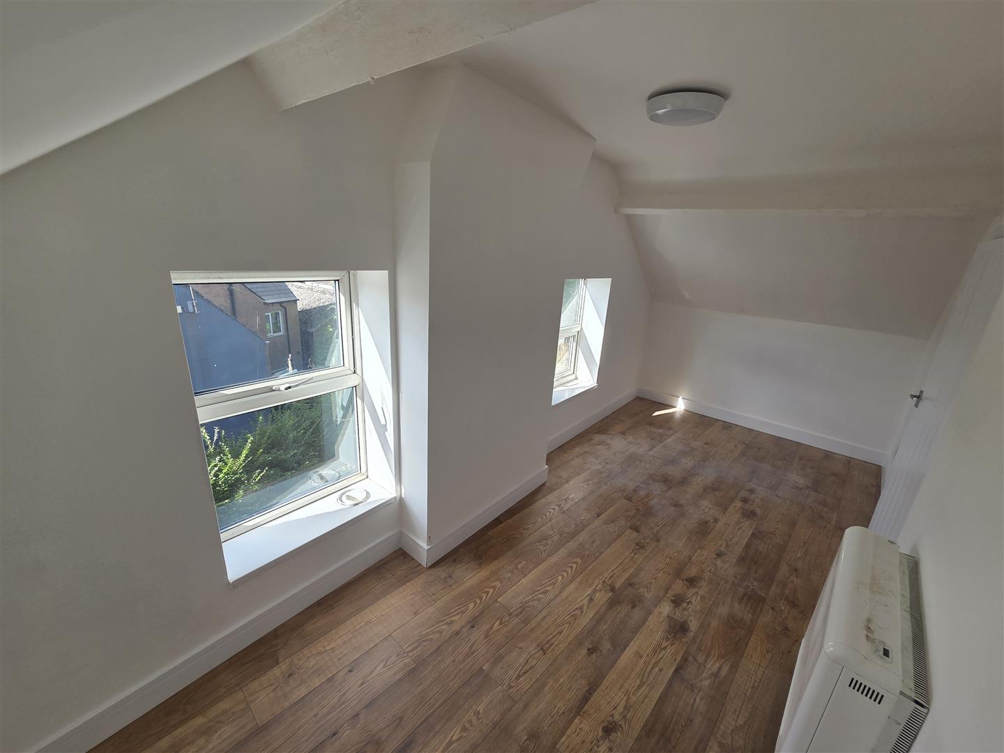 1 bed  to rent 6