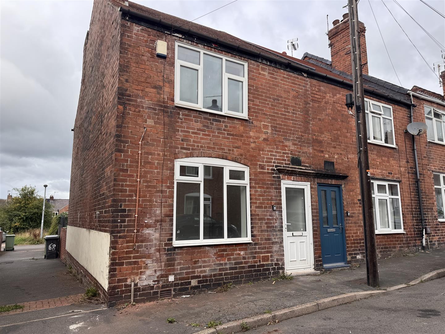 3 bed  to rent, S44