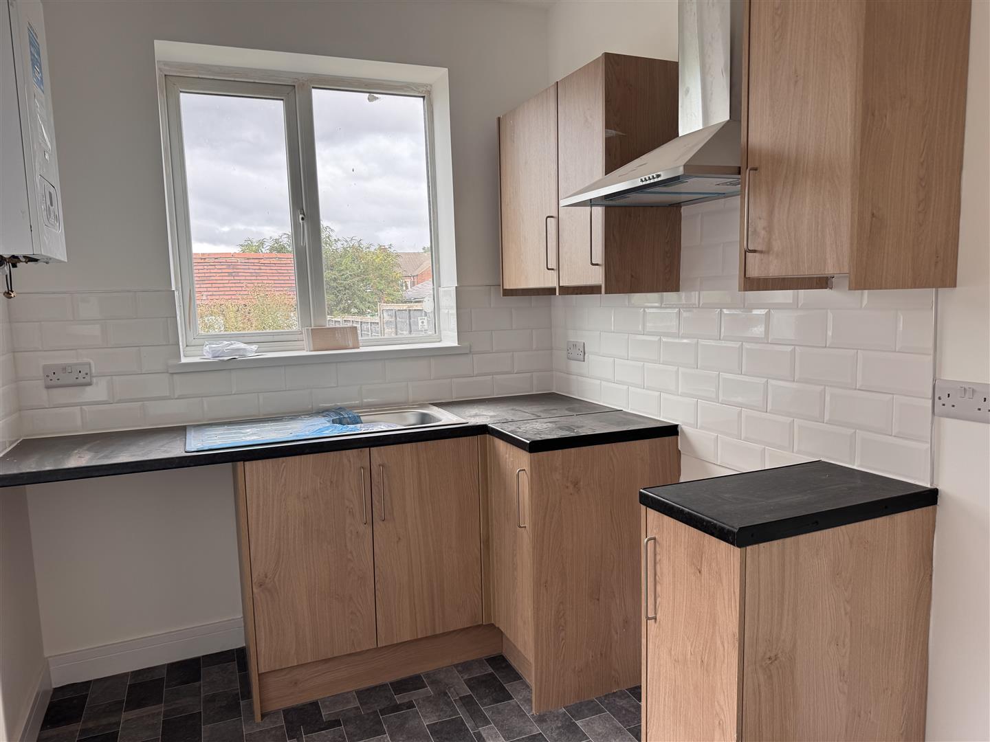 3 bed  to rent  - Property Image 4