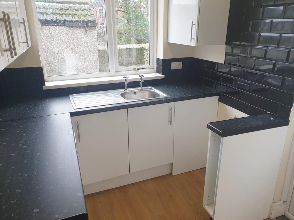 2 bed  to rent in Ilkeston 4