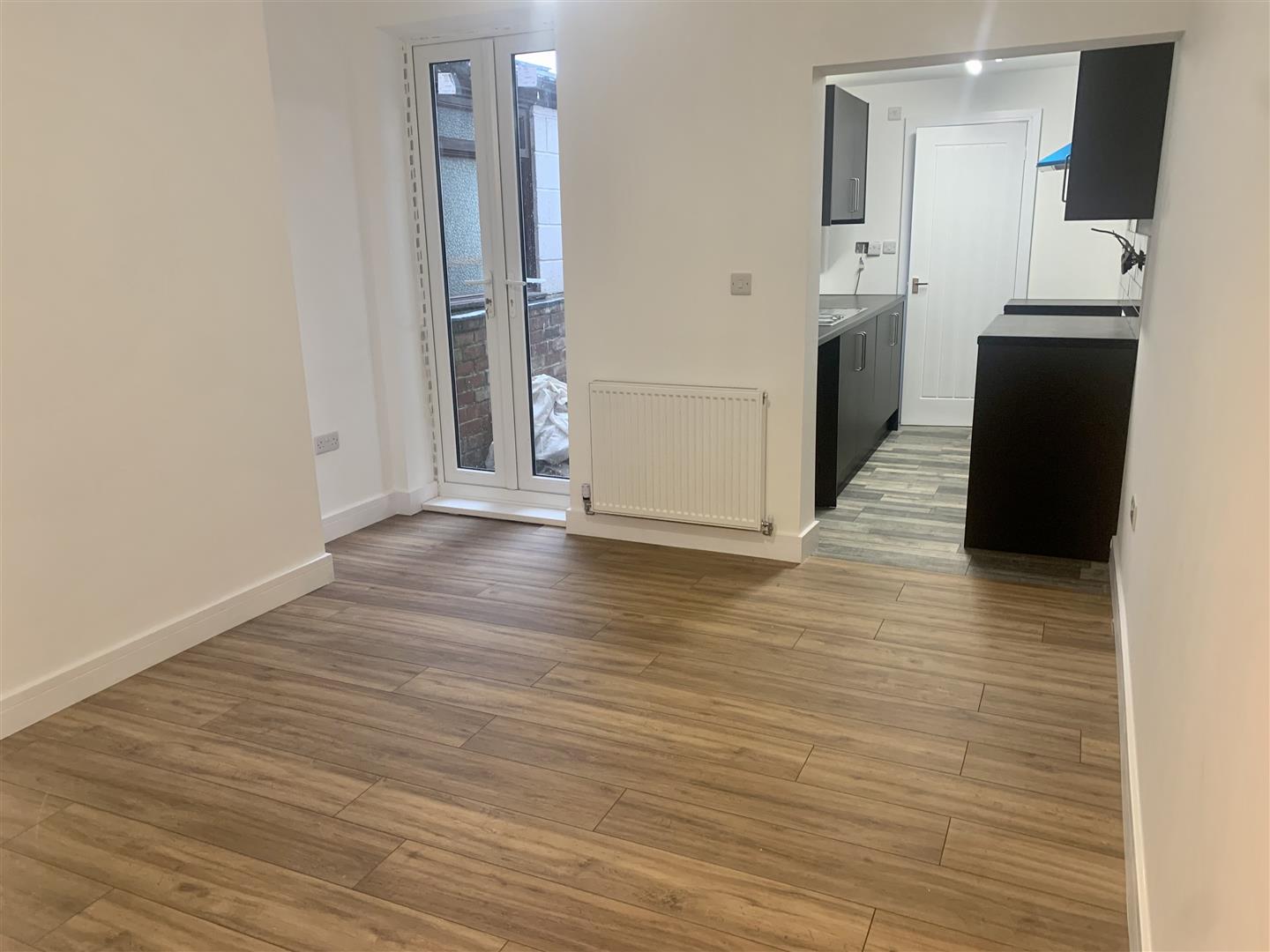 3 bed  to rent 2