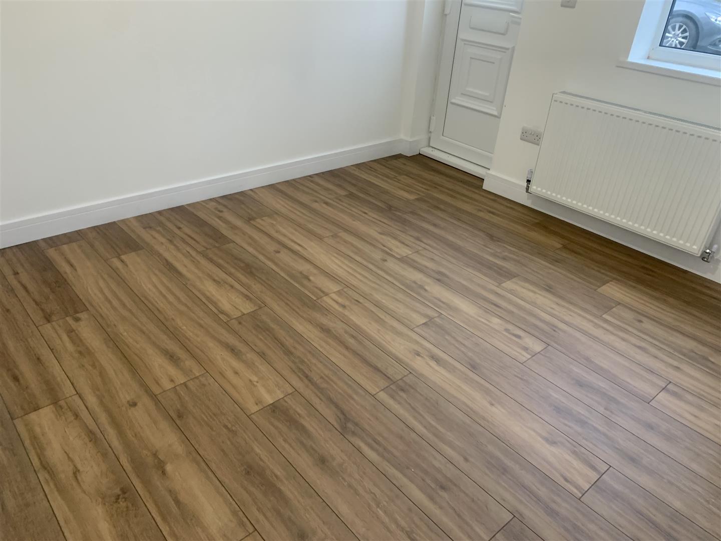 3 bed  to rent 8