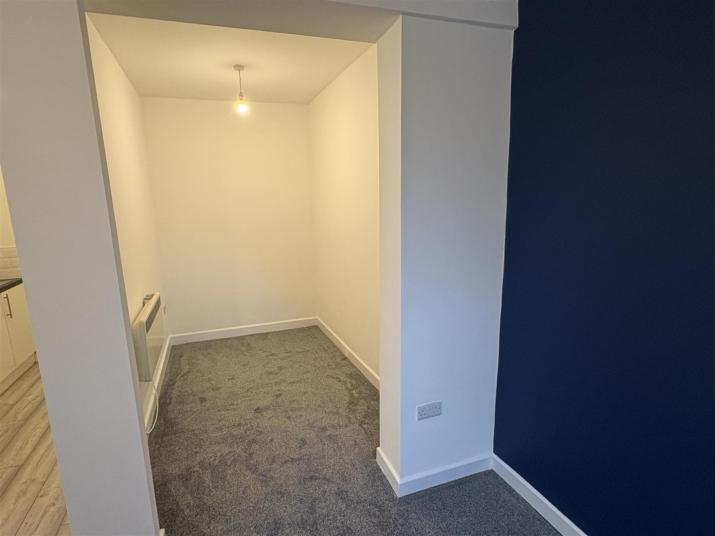 1 bed  to rent 4