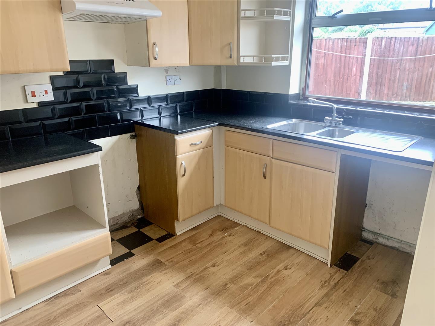 3 bed to rent 4