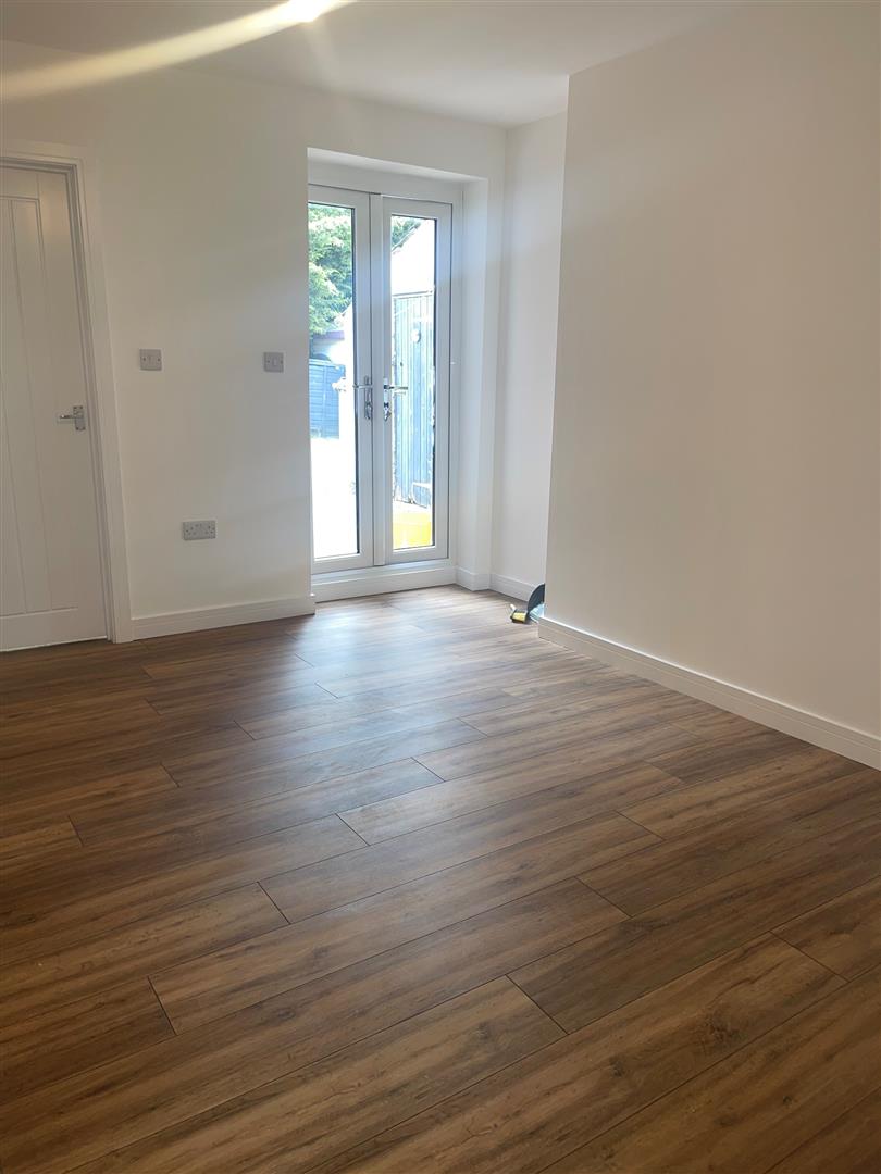 3 bed  to rent in Ilkeston 4