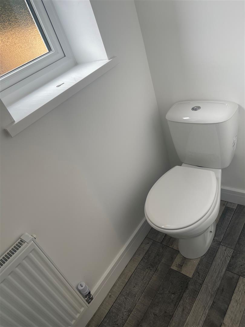 3 bed  to rent in Ilkeston 8