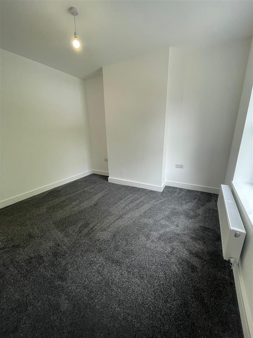 3 bed  to rent in Ilkeston 10