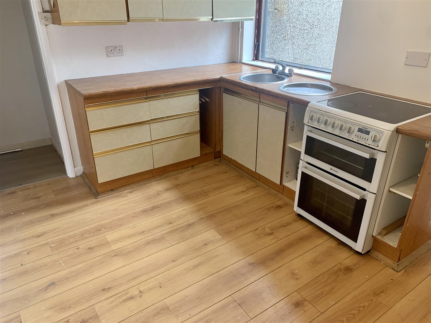 2 bed  to rent 3