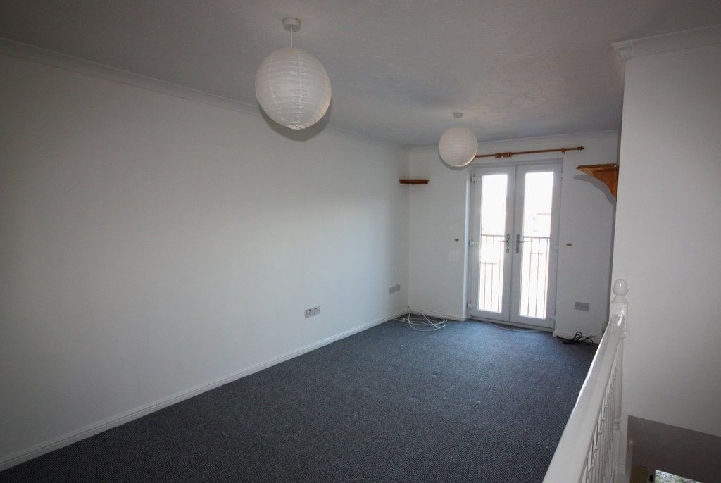2 bed flat to rent in Gittisham Close, Barton Grange 4