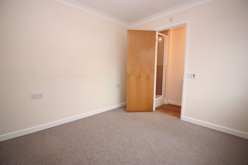 2 bed flat to rent in Park View, Prospect Place 6