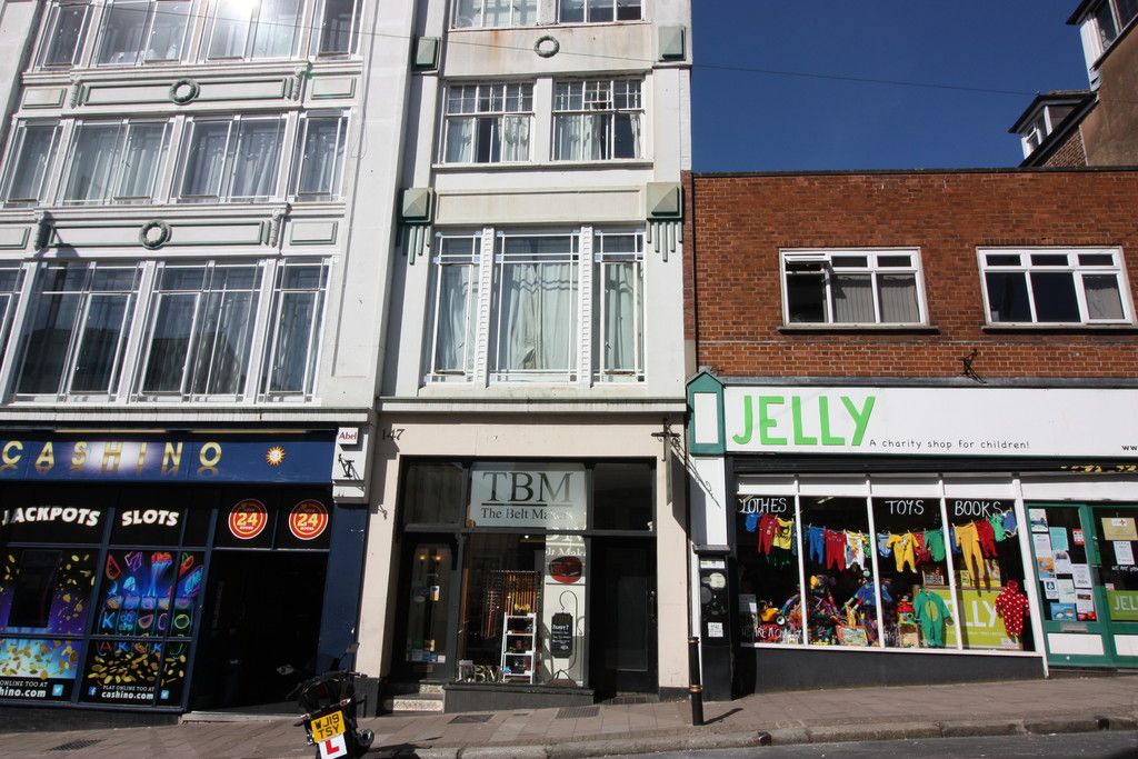 1 bed flat to rent in Fore Street, Exeter  - Property Image 1