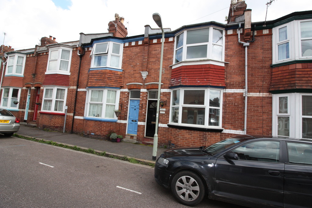 2 bed house to rent in Cedars Road, Exeter 1