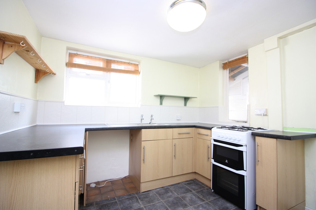 2 bed house to rent in Cedars Road, Exeter 3