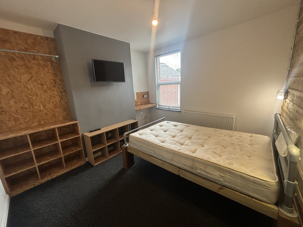 5 bed house to rent in ROOM LETS, Alphington Road  - Property Image 3