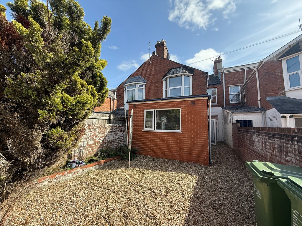 5 bed house to rent in ROOM LETS, Alphington Road 9