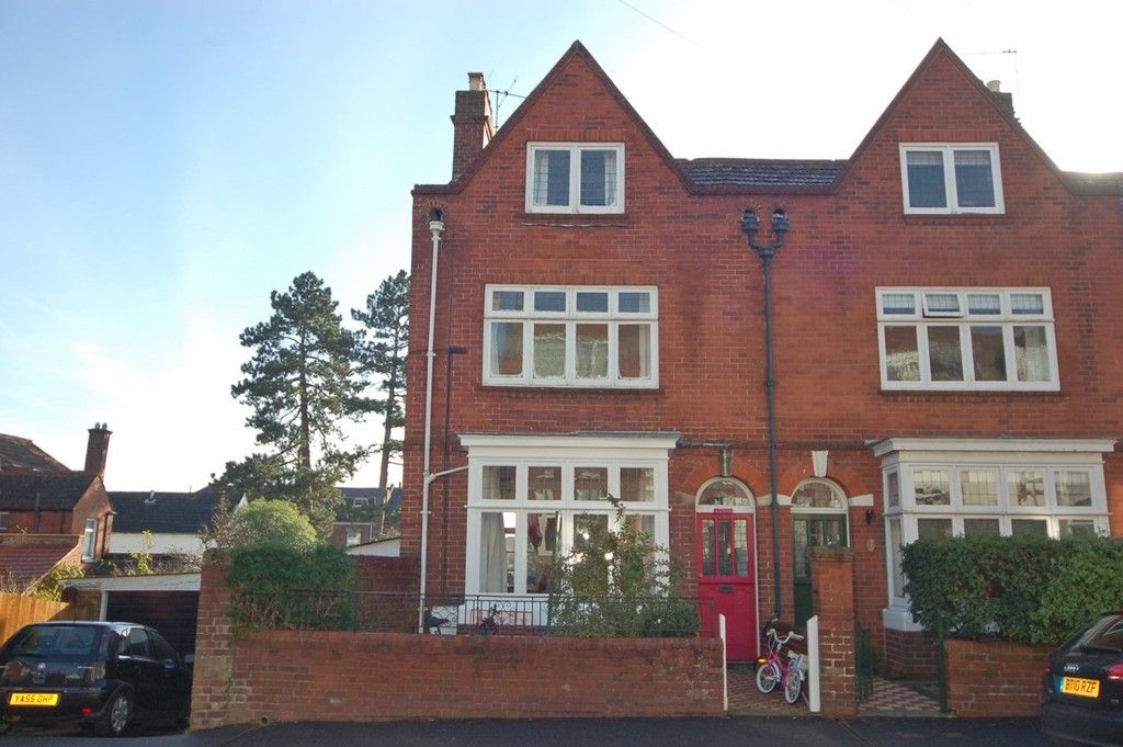 6 bed house for sale in Waverley Avenue, St James, Exeter 1