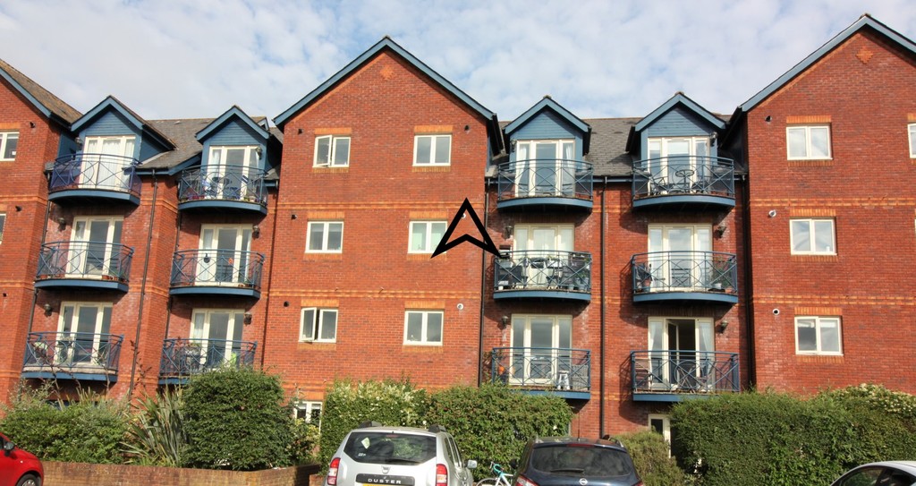 2 bed flat to rent in The Quay, Exeter, EX2
