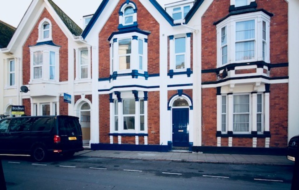 2 bed flat to rent in Northumberland Place, Teignmouth 12