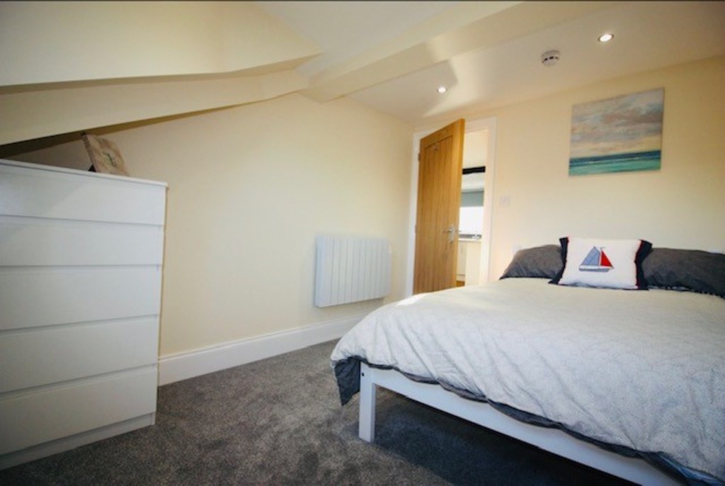 2 bed flat to rent in Northumberland Place, Teignmouth 6