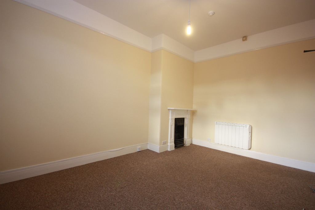 3 bed flat to rent in Old Tiverton Road  - Property Image 6